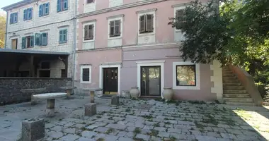 Haus 4 Schlafzimmer in Kotor, Montenegro