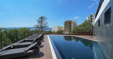 Квартира 3 комнаты в Тиват, Черногория