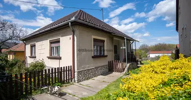 2 room house in Onga, Hungary