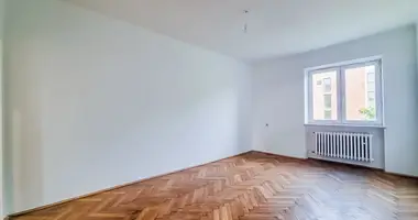 Mieszkanie 3 pokoi w Kraków, Polska