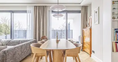 Apartamento 5 habitaciones en Varsovia, Polonia