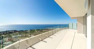 Квартира 4 спальни в Benalmadena, Испания