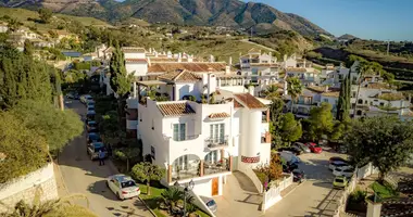 4 bedroom apartment in Mijas, Spain