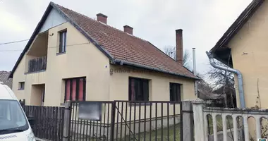 5 room house in Pilis, Hungary
