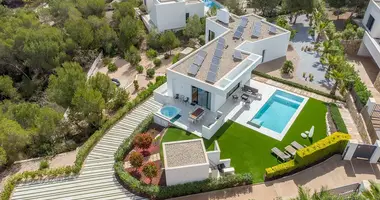 4 bedroom house in Alicante, Spain