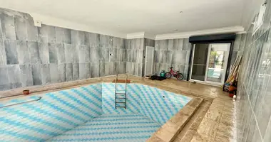 Duplex 4 bedrooms in Mezitli, Turkey