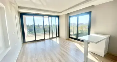 2 bedroom apartment in Mezitli, Turkey