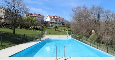 Casa 7 habitaciones en Zekeriyakoey, Turquía