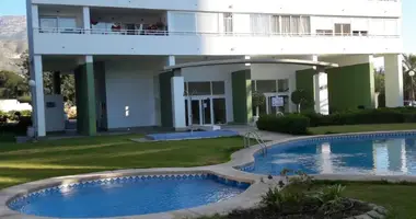 Wohnung 2 Schlafzimmer in Ischewsk, Russland