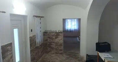 2 room house in Beb, Hungary