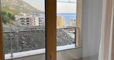 Wohnung in Becici, Montenegro