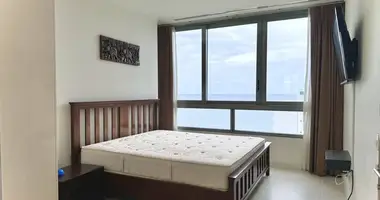 Condo 2 bedrooms with Balcony, with Furnitured, with Elevator in Na Kluea, Thailand