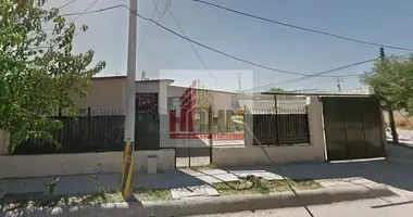 Casa 3 habitaciones en Meoqui, México