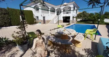 Villa 3 chambres avec Climatiseur, avec Terrasse, avec Garage dans l Alfas del Pi, Espagne