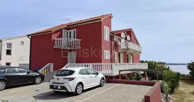 4 room apartment in Mandre, Croatia