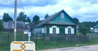 Dom w Aziaryckaslabadski sielski Saviet, Białoruś