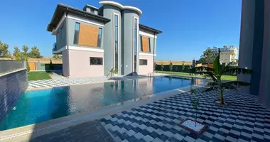 Villa 4 rooms with parking, with Swimming pool, with Для долгосрочного ВНЖ in Didim, Turkey