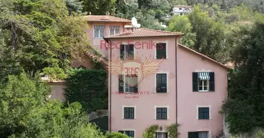 Villa in Dolcedo, Italy