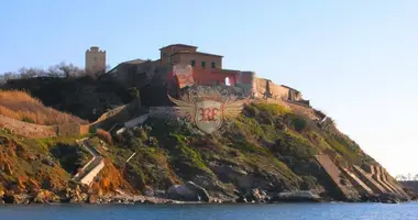 Villa 5 bedrooms in Piombino, Italy