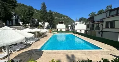 Villa 3 rooms with parking, with Swimming pool in Alanya, Turkey