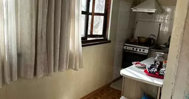Квартира 3 комнаты с балконом в Мирзо-Улугбекский район, Узбекистан