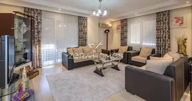 5 room apartment with parking, with furniture, with elevator in Alanya, Turkey