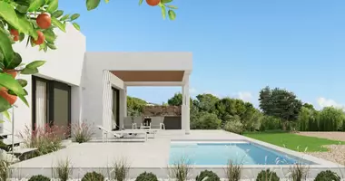 Villa 3 bedrooms with Alarm system, with private pool, nearby golf course in Orihuela, Spain