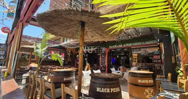 Commercial property 150 m² in Benidorm, Spain