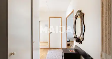 Apartamento 2 habitaciones en Maentsaelae, Finlandia