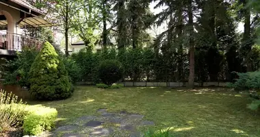 Casa 7 habitaciones en Varsovia, Polonia