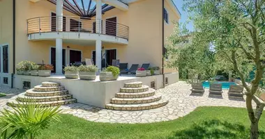 Villa 4 chambres dans Grad Pula, Croatie