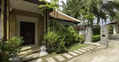 Villa 4 bedrooms with Furnitured, with Air conditioner, with Security in Phuket, Thailand