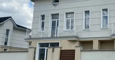 5 room house in Lymanka, Ukraine