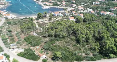 Plot of land in Lumbarda, Croatia