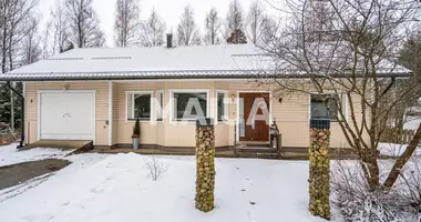 Casa 4 habitaciones en Paelkaene, Finlandia