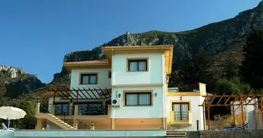 Manoir dans Agirda, Chypre du Nord