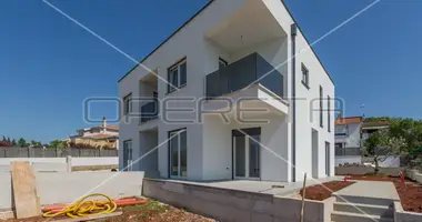 Casa 3 habitaciones en Varvari, Croacia
