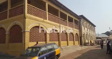 Дом 20 комнат в Аккра, Гана