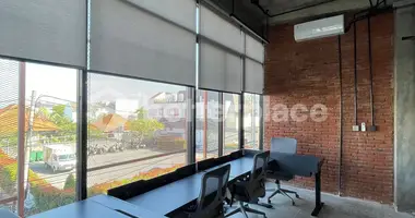 Prime Coworking Space for Sale in Berawa – with Private Offices & Event Facilities w Tibubeneng, Indonezja