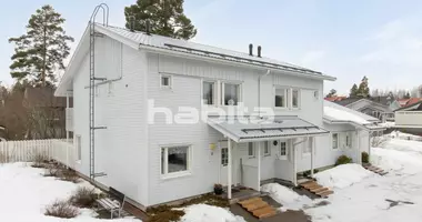 Mieszkanie 4 pokoi w Kotkan-Haminan seutukunta, Finlandia