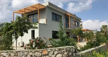 Villa 2 chambres avec parkovka parking, avec Vue sur la mer, avec Terrasse dans Agios Epiktitos, Chypre du Nord