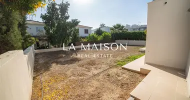 4 bedroom house in Latsia, Cyprus