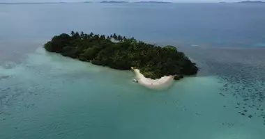 Участок земли в Kepulauan Anambas, Индонезия