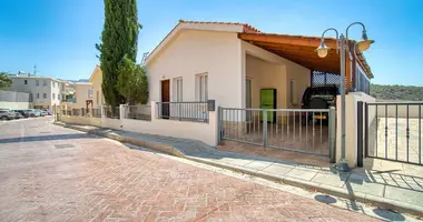 Haus 3 Schlafzimmer in Peyia, Zypern