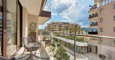 Apartamento 3 habitaciones en Tivat, Montenegro