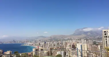 Villa 5 Zimmer mit Balkon, mit Klimaanlage, mit Meerblick in Benidorm, Spanien