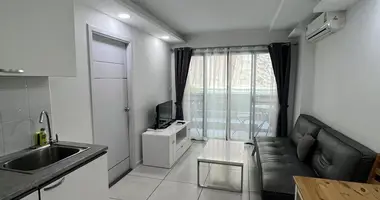 Condo  z Balkon, z Meble, z Winda w Pattaya, Tajlandia