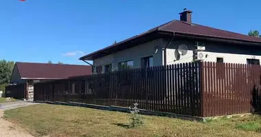 Casa 4 habitaciones en Adelski sielski Saviet, Bielorrusia