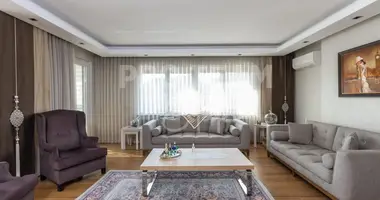 Penthouse 6 bedrooms with Double-glazed windows, with Balcony, with Furnitured in Muratpasa, Turkey