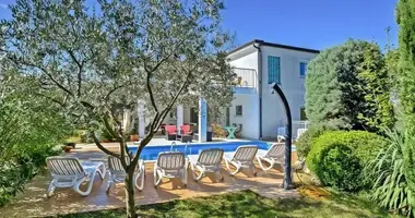 Hotel 380 m² en Umag, Croacia